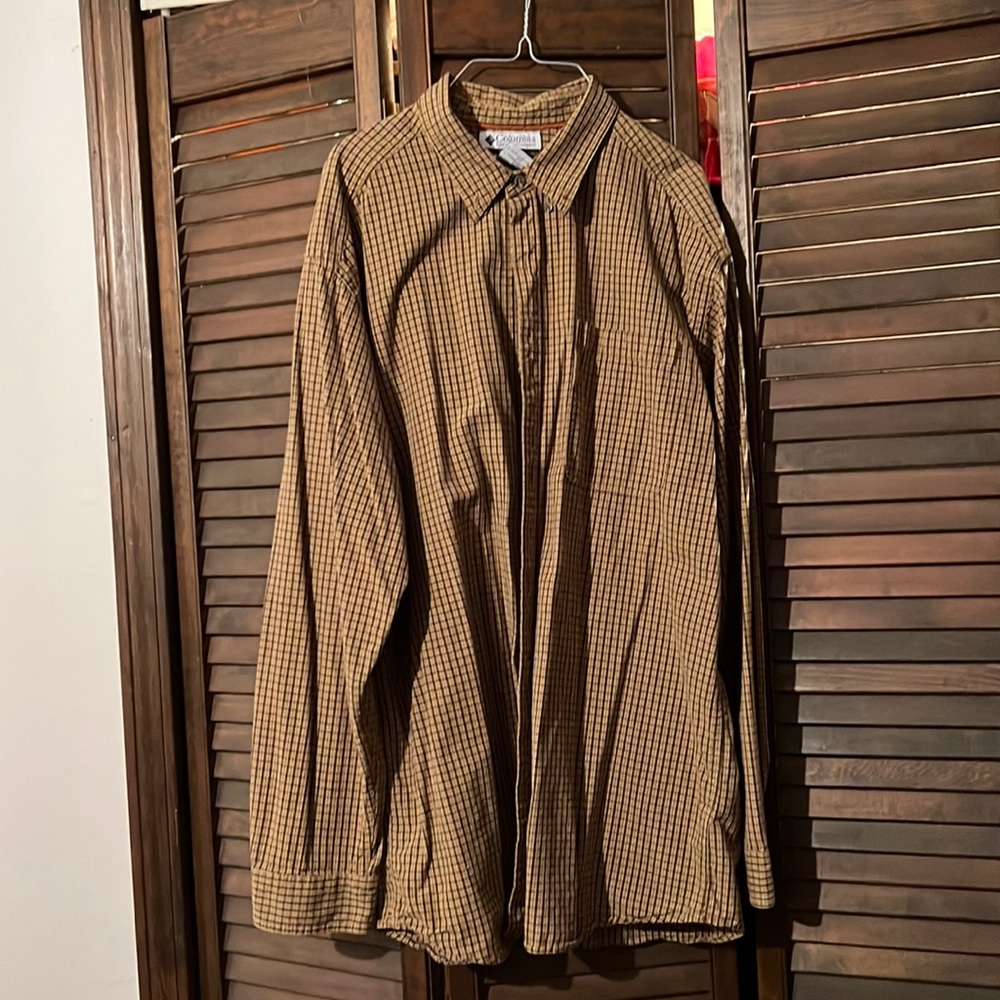 Columbia long sleeve button up